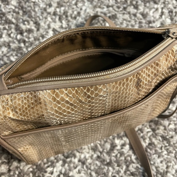 Authentic Vintage Towanny Beige Snake Skin Small Crossbody Bag - Picture 6 of 8